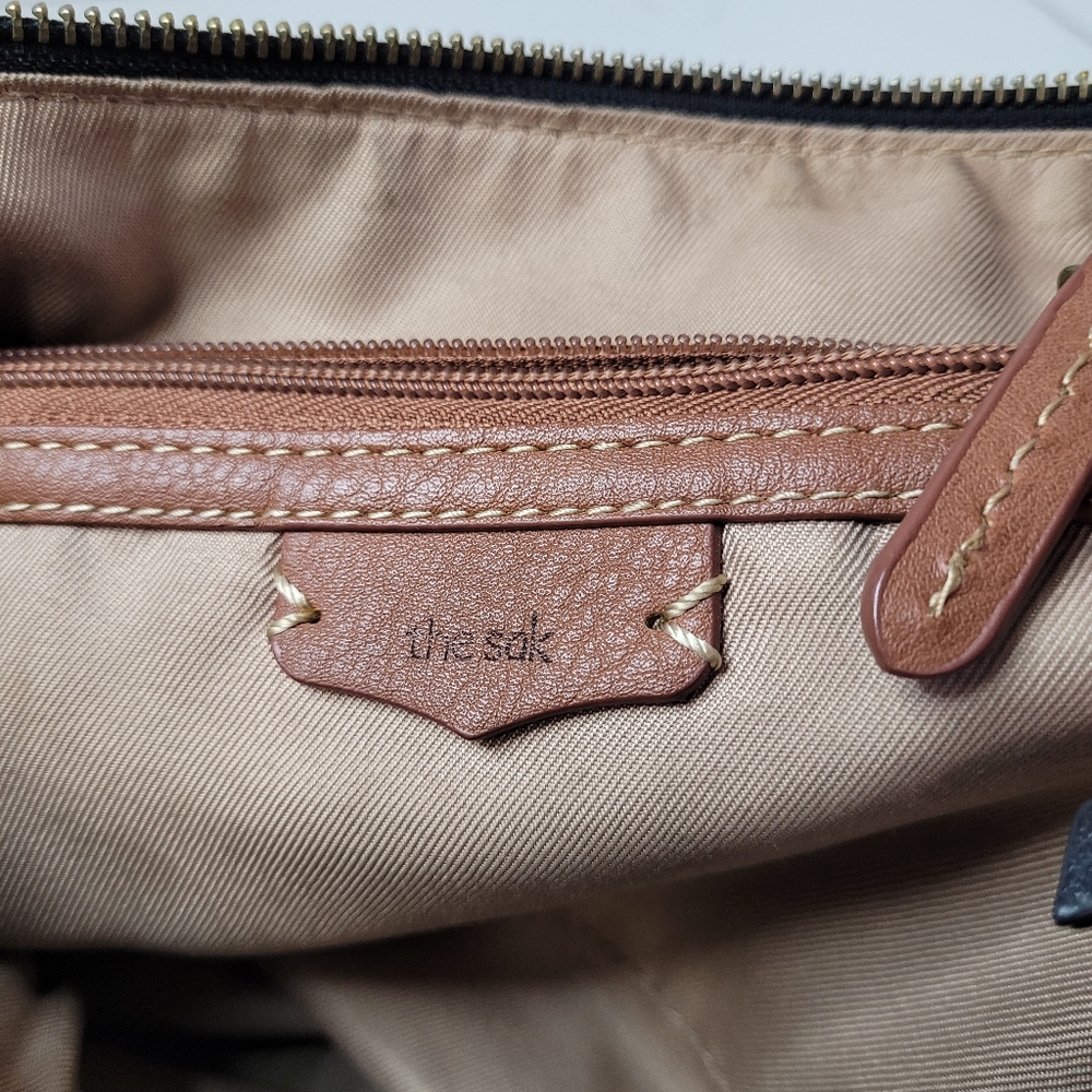 The Sac Pebble Leather Hobo Shoulder Bag - Picture 12 of 16